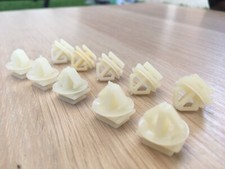 10 Clips calandre PEUGEOT 106 206 206+ 806 Expert 8,5mm 6995X3 (vendu en blanc)