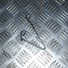 Kawasaki 125 KDX - Patte fixation de durite frein sur Bras Oscillant