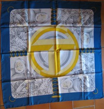 TALBOT . 1 X FOULARD EN SOIE . FORMAT : 84,5 X 84,5 CM . TRES BEL ETAT . 