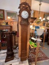 Horloge de parquet " dite de Saint Nicolas " Normandie, en chêne massif sculpté,