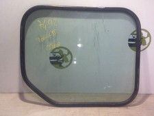 Vitre porte coffre gauche RENAULT TRAFIC 2 PHASE 1 1.9 DCI - 8V TU/R:39689109