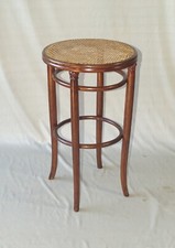Tabouret haut de Thonet 1900, cannage neuf.