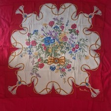 Grand Foulard Écharpes  Nina Ricci vintage crêpe de soie?? 82 X 82 cm + ou-