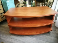 Meuble TV à roulettes couleur acajou