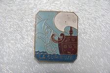 LA CURIEUSE    ----- FABRICATION   ARTISANALE  EN  INDOCHINE