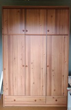 Armoire/ Penderie bois 3 portes étagères et tiroirs 140 x 220 (Dressing)