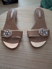 Claquettes pointure 38