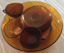 Lot Duralex Vereco ambre grand plat tasses sous tasses