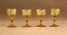 ENSEMBLE DE 4 VERRES A PIED A LIQUEUR EN VERRE EMAILLÉ ART NOUVEAU LEGRAS ?