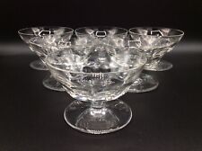 Service de six coupes à champagne en cristal taillé signé Baccarat Design XXème