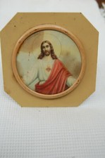 PETIT CADRE METAL OCTOGONAL A POSER-LE CHRIST EN MEDAILLON-sous disque plexiglas