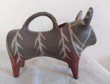 Pichet  zoomorphe taureau terre cuite    C23