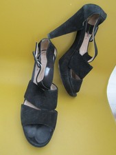 "UNISA" ESCARPINS SANDALES A BRIDES EN DAIM POINTURE 38