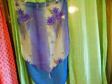 lot=2rideaux voilage  bleus ,et fleurs bleues,  pompons 