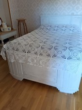 Ancien dessus de lit, couverture canapé, en coton au crochet fait main vintage
