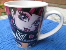 NEUF MUG TASSE CERAMIQUE MONSTER HIGH DOLL POUPEE DRACULAURA CONIQUE 