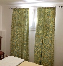 lot 5 pièces : 2 doubles rideaux imprimé vert et jaune + 2 embases + 1Tete lit