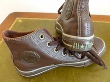 CONVERSES BASKETS MONTANTES MODELE  ALL STAR CUIR MARRON  T. 36 ETAT NEUF 