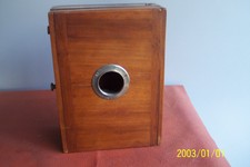 Petite chambre photographique ancienne
