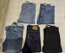 lot de 4 jeans Levis  neufs et 1 Diesel