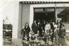 PHoto CHATEAU DU LOIR en 1932 Enseignes Chambre meublées Filles femmes bouquets
