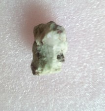 pierre brute et naturelle Pyrite , 10.6 gr. 18x26x14 mm  .P1.63