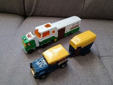 Lot de 2 Camions  miniatures ech  1/60 et le Toyota ech 1/36 Majorette