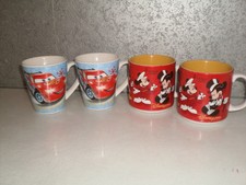 lot 2 TASSES MICKEY DISNEY + 2 tasses CARS