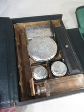 ANCIEN COFFRET VALISE NECESSAIRE DE TOILETTE VOYAGE BOITES PORTE PLUMES 