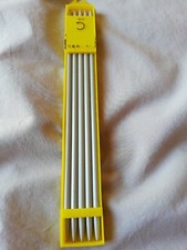 5 Aiguilles À Tricoter Pour Chaussettes Et Moufles taille 5