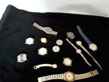 LOT MONTRES ET BRACELETS DIVERS POUR PIECES OU A RESTAURER