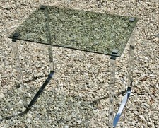 TABLE D'APPOINT, DE SALON, BOUT DE CANAPÉ, DESIGN ANNÉES 1970 PIEDS ACIER CHROMÉ