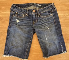 SHORT EN JEAN BLEU AMERICAN EAGLE TAILLE 0 / 34 ?COMME NEUF?