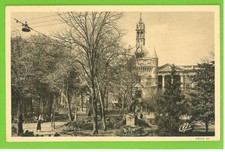 Toulouse - Le jardin et donjon du Capitole - Statue de Jean Jaurès
