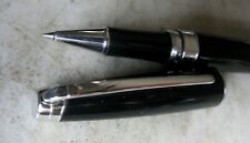 SPLENDIDE STYLO ROLLER CARAN D'ACHE LEMAN EN LAQUE NOIRE - ATTRIBUTS PALLADIUM