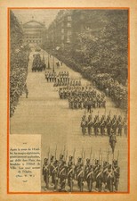 PARIS / REVUE DU 14 JUILLET / LES TROUPES ALGERIENNES / ILLUSTRATION 1930