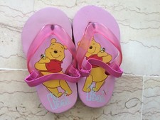 CHAUSSURES TYPE TONGS AVEC ATTACHES WINNIE THE POOH POINTURE 24-25 NEUVES