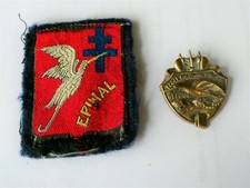 ECOLE ENSEMBLE TISSU ET INSIGNE ECOLE MILITAIRE PREPARATOIRE EPINAL CROCHET ABSE