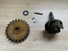 UNE POMPE A EAU PIECE MOTEUR POUR MOTO YAMAHA 200 WR 200WR 4BF 3XP