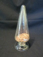 < POT PHARMACIE POT APOTHICAIRE CONIQUE PARTIELLEMENT PLEIN DE GRAINES DE CAFE