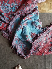 Couvre Lit Rouge Bleu A Ramages Frange Reversible