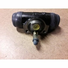 Toyota Land Cruiser - Hyace - 2 Cylindres de roue Arriere  (25.4)