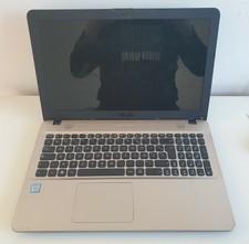 Asus X541UJ, Core i3 6th Gen, ne s'allume pas pour pièce ou à réparer.