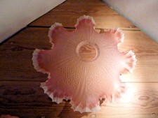 RARE Ancienne lampe suspension abat jour en verre satiné rose et juponné blanc