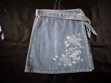 6 ans - jupe en jean - TAPE à L'OEIL - NEUF juste lavé, jamais porté =