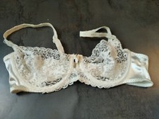 Soutien gorge écru à armature dentelle 85C marque "NATURANA".