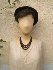 ancien collier triple à 3 rangs de perles en verre noir 