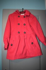 Un manteau à capuche (genre caban) pour fille de 10 ans (comme neuf de couleur f