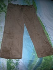 pantalon en velours côtelé " l'homme moderne "