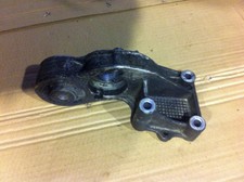 Support Moteur Central  Côté Bas: Peugeot 205 